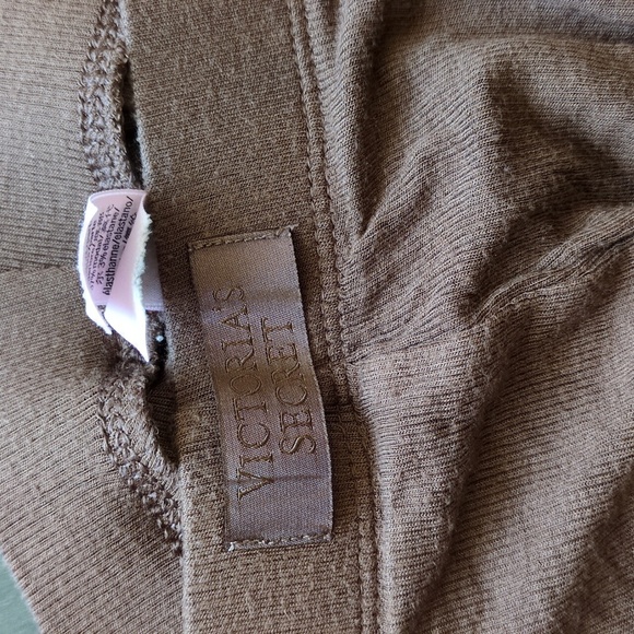 Victoria's Secret Sleepwear Set - Picture 5 of 6